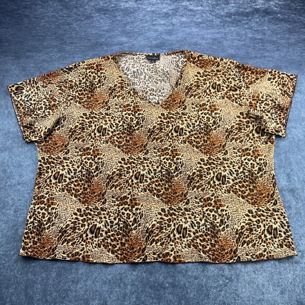 Brittany Black Leopard Print V-Neck Crinkle Top Plus Size 2X Brown Tan Short Slv
